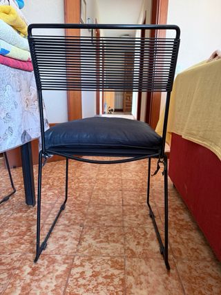 Silla de comedor moderna. Tengo 6.