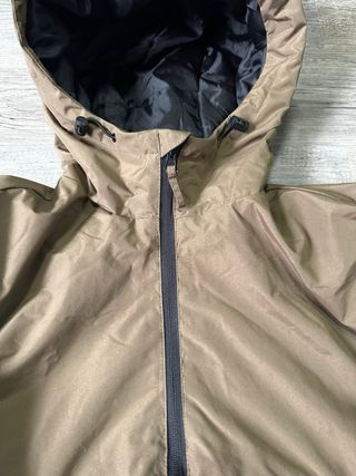 Chaqueta anorak con capucha Primark beige Talla M