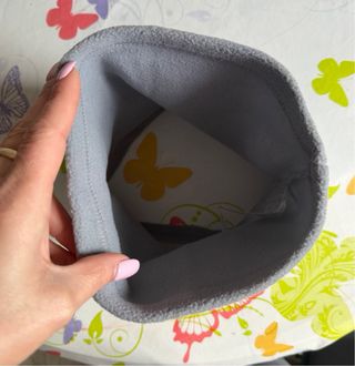 Braga de cuello gris