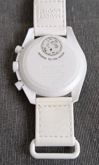 Orologio Swatch Mission to Moon Snoopy nuovo a 29 EUR