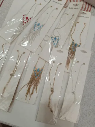 Lote bisutería 40 piezas nuevas