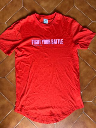 Camiseta Zara Estampada Fight Your Battle