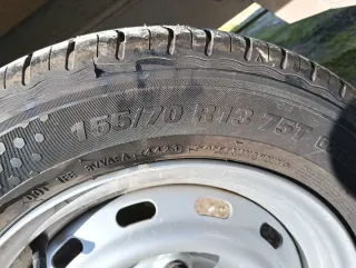 Remolque con tapa blanca