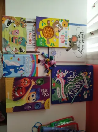 Libros infantiles variados, en perfecto estado.