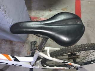 Bicicleta de Montaña Focus Blanca