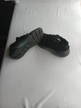 Zapatillas Under Armour Negras