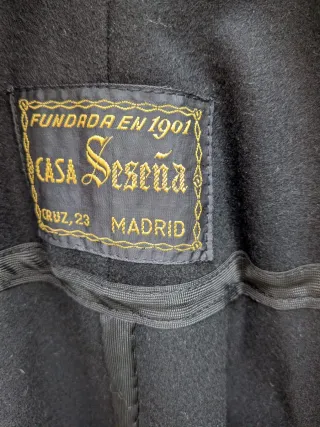 Capa Española Casa Seseña Negra Talla Única