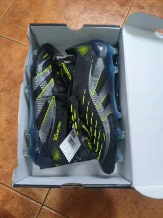 Bota Adidas Predator Élite FT FG Negra/Amarilla