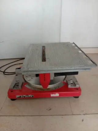 Sierra ingletadora con mesa.Envio gratis en Madrid