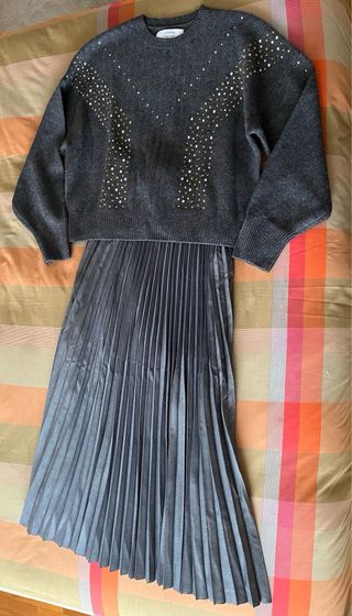 Falda plisada gris mujer