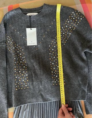 Conjunto Falda plisada gris y Jersey gris pedrería