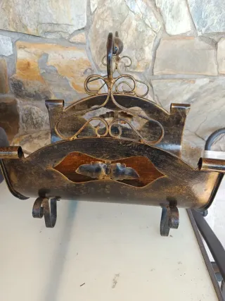 Leñero chimenea forja rústico