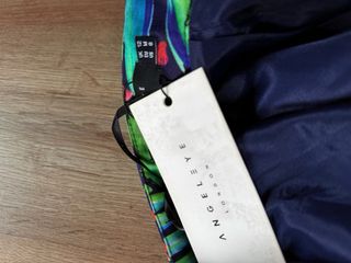 Falda glamour estampado tropical