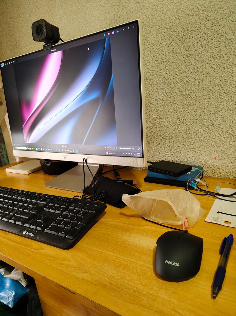 ASUS All-in-One Ryzen 7 16GB RAM afbeelding 4