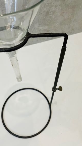 Soporte de laboratorio antiguo