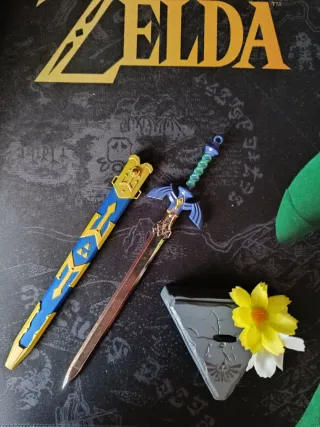 Réplica Espada Maestra + Base + Funda