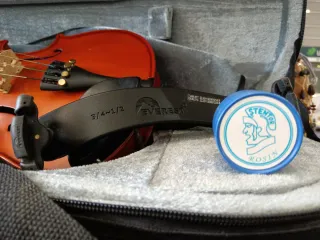 Viola para niño con arco y funda.