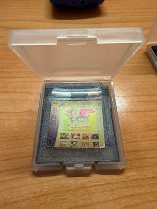 Game Boy Color Edición Pikachu, con funda y juegos