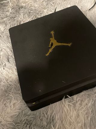 PS4 Slim 928GB Nero con controller e cavi