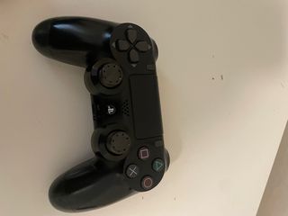 PS4 Slim 928GB Nero con controller e cavi