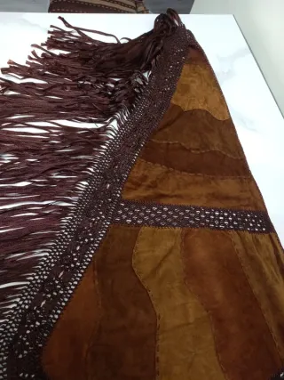 Coprispalle in pelle artigianale donna