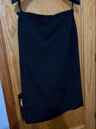 Traje negro mujer con falda