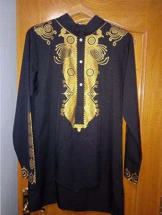 Camisa India Étnica Negra y Dorada