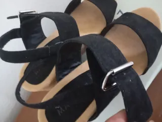 Sandalias Marypaz Negras y Beige Talla X