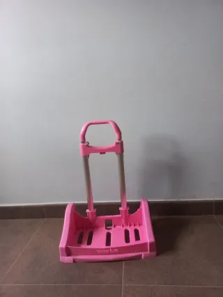 Carro para mochila rosa comodo hecho en españa