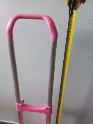 Carro para mochila rosa comodo hecho en españa