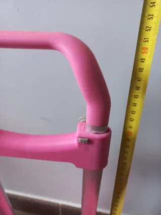 Carro para mochila rosa comodo hecho en españa