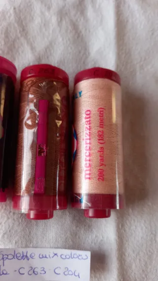 3 rocchetti cotone cucirino marrone viola rosa