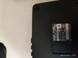 Cargador Makita DC18RC