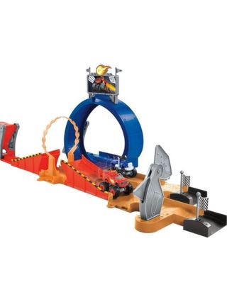 Mega Circuito Blaze & Monster Machines + 13 coches