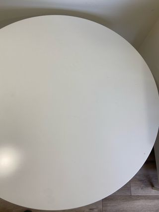 Mesa comedor redonda blanca y 4 sillas