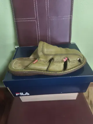 Sandalias de piel para hombre