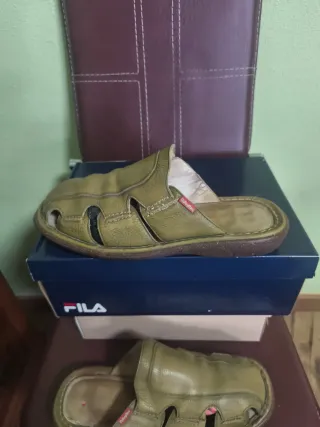Sandalias de piel para hombre