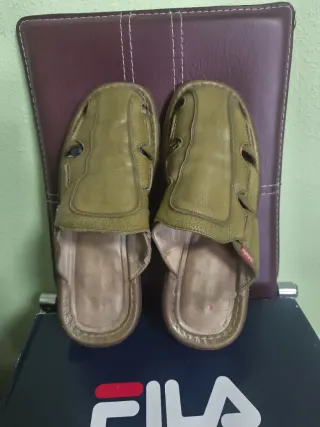 Sandalias de piel para hombre