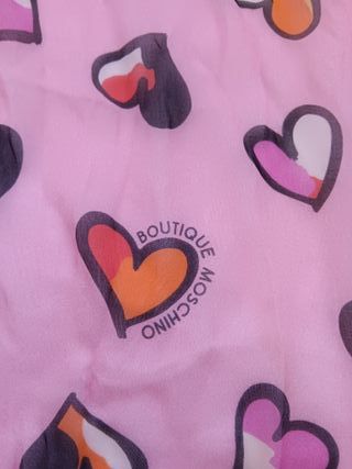 Foulard Moschino in seta con cuori