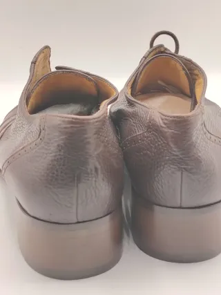 Zapatos de vestir Free Lance marrones