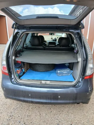 Mitsubishi Grandis 2007