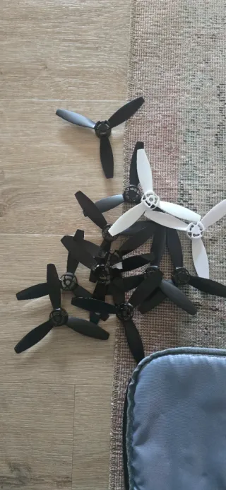 Dron Parrot Bebop 2 FPV