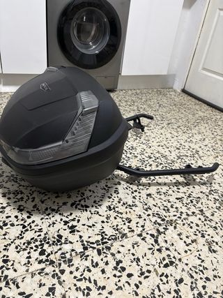 Maleta Givi Kymco AK Negra