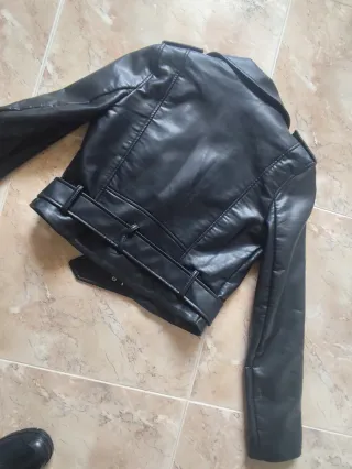 Chaqueta Cuero Zara Negra