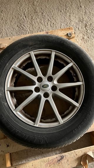 4 Llanta Land Rover Evoque