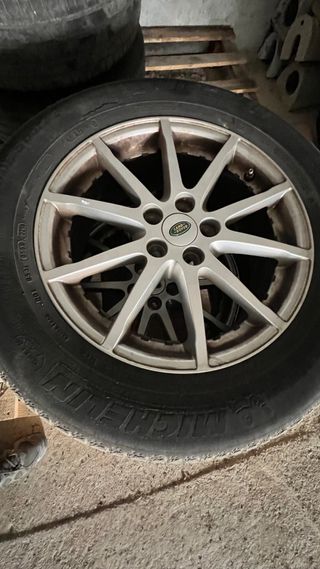 4 Llanta Land Rover Evoque