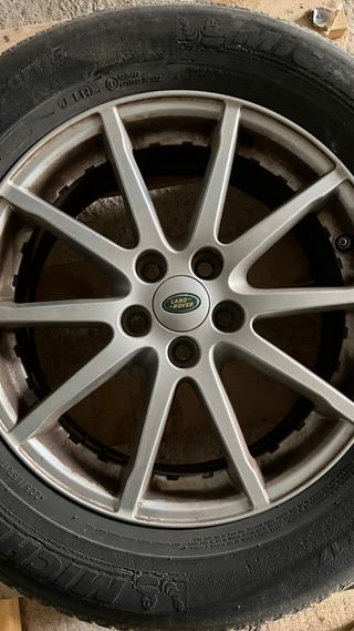 4 Llanta Land Rover Evoque