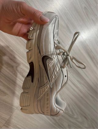 Nike Initiator Morado/Blanco Talla 37,5