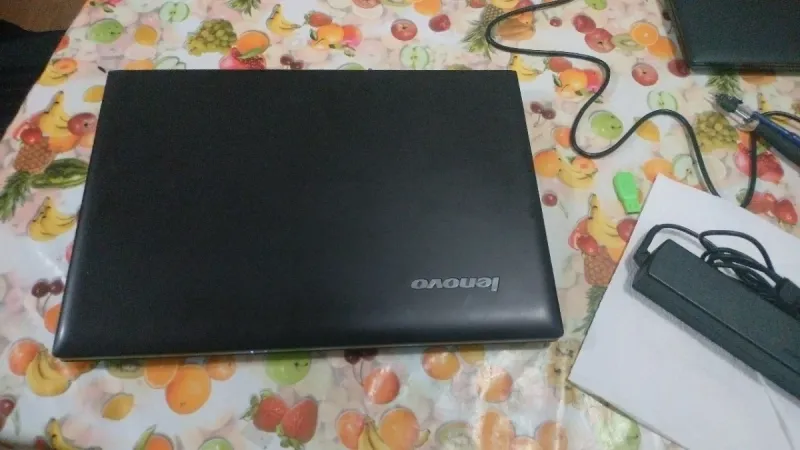 Lenovo  Touch Core i7 16RAM 256 SSD 15.6 afbeelding 2