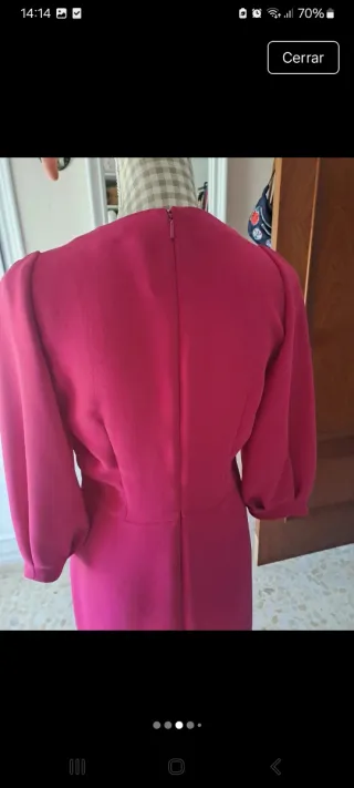 Traje de fiesta fucsia